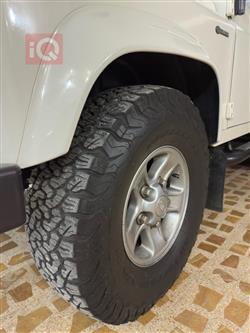 Land Rover Defender